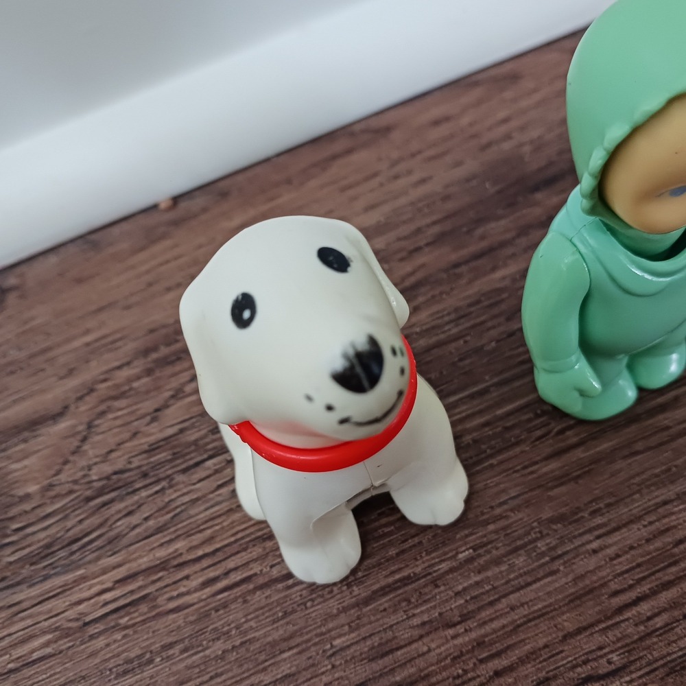 Vintage Little Tikes Figures Boy Baby Mint Green Sleeper Puppy Dog - Picture 2 of 3